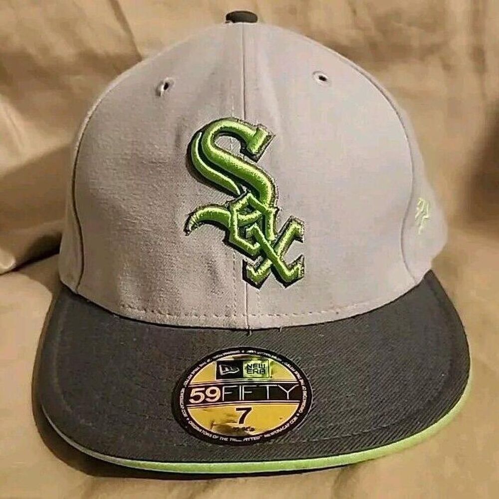 New-era Men's Grey and Green Cap